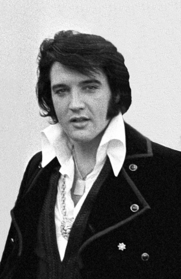 Suvita din parul lui Elvis Presley,15.000 de dolari