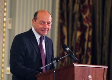 Si presedintele Basescu este nemultumit de salariul sau