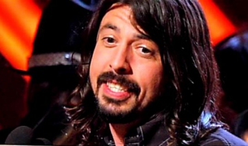 David Grohl viseaza la reuniunea Nirvana