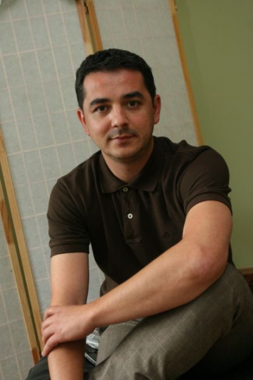 Vlad Ionescu si-a botezat fetita infiata