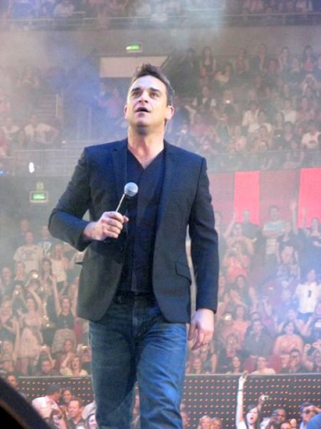 Robbie Williams, sprijinit de colegii de la Take That 