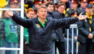 Dan Petrescu trage de Mutu