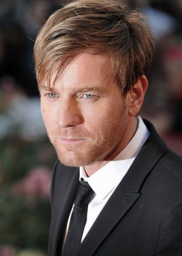 Ewan McGregor "da inapoi" la scenele amoroase