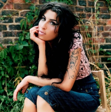 Amy Winehouse a trecut in nefiinta