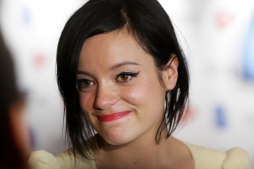 Lily Allen recunoaste ca ar fi putut sa moara ca Amy Winehouse 