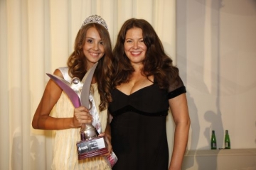 Miss Teenager Romania a castigat trei premii in Guatemala 