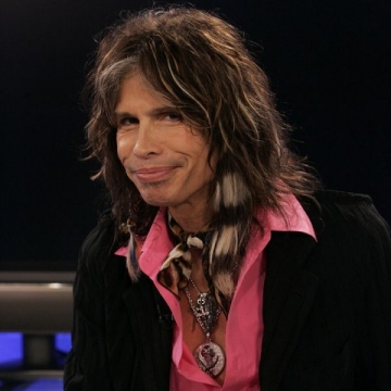 Steven Tyler s-a accidentat... la dus