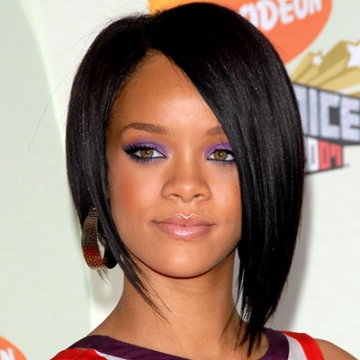 Rihanna debuteaza pe marile ecrane intr-un film SF