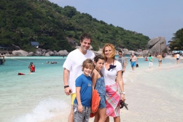 Andreea Esca a petrecut Revelionul pe plaja in Thailanda (FOTO)