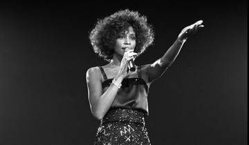 A murit Whitney Houston