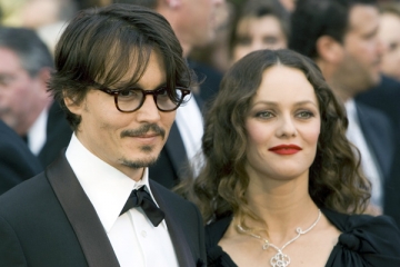 Johnny Depp si Vanessa Paradis s-au despartit din vina actorului